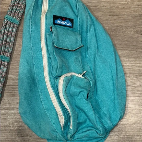 KAVU Teal Sling Bag - Picture 2 of 7